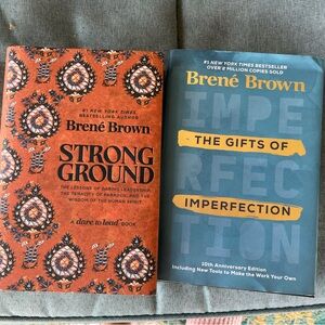 Excellent condition ~Brené Brown Hardcover Book Set